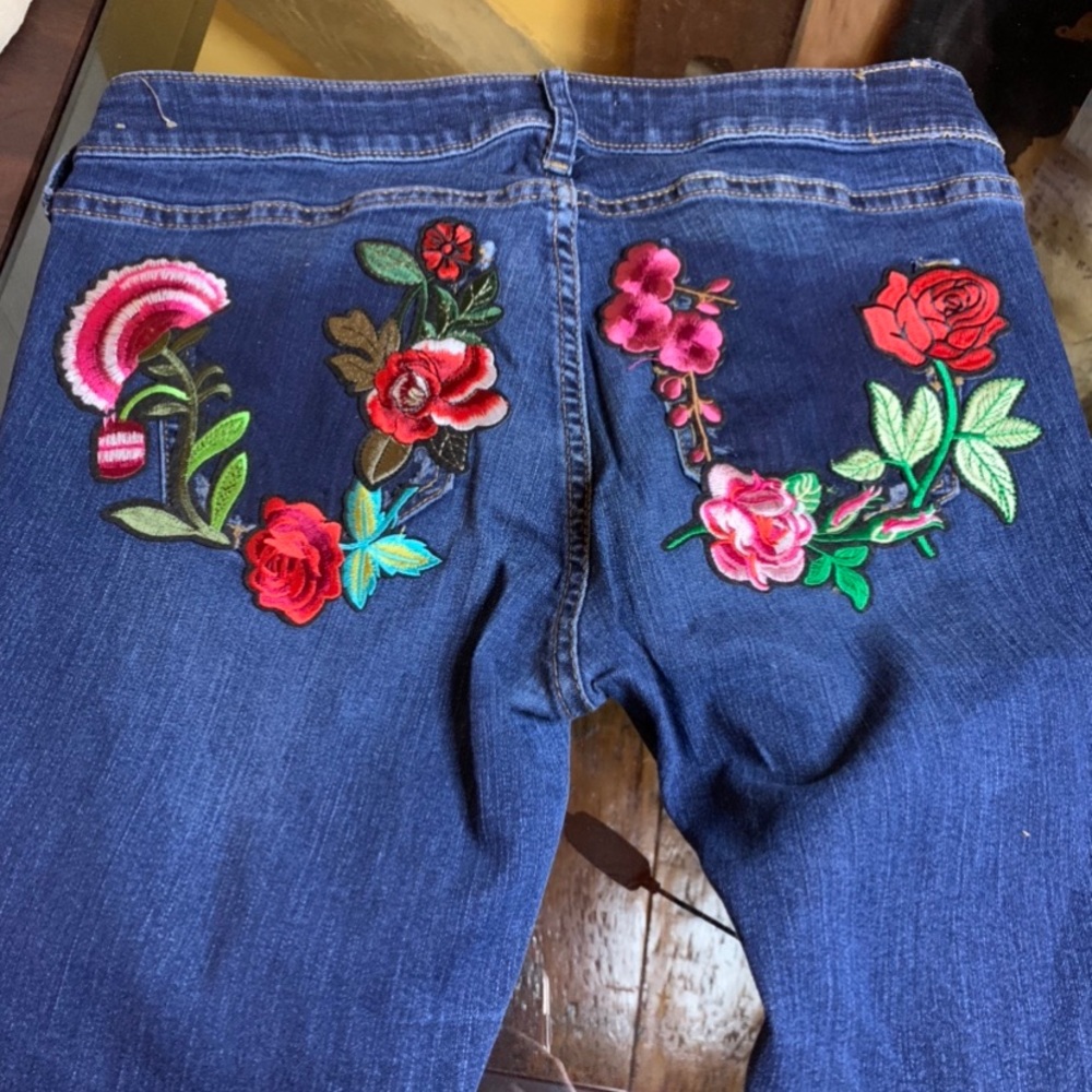 Jeans with flowers